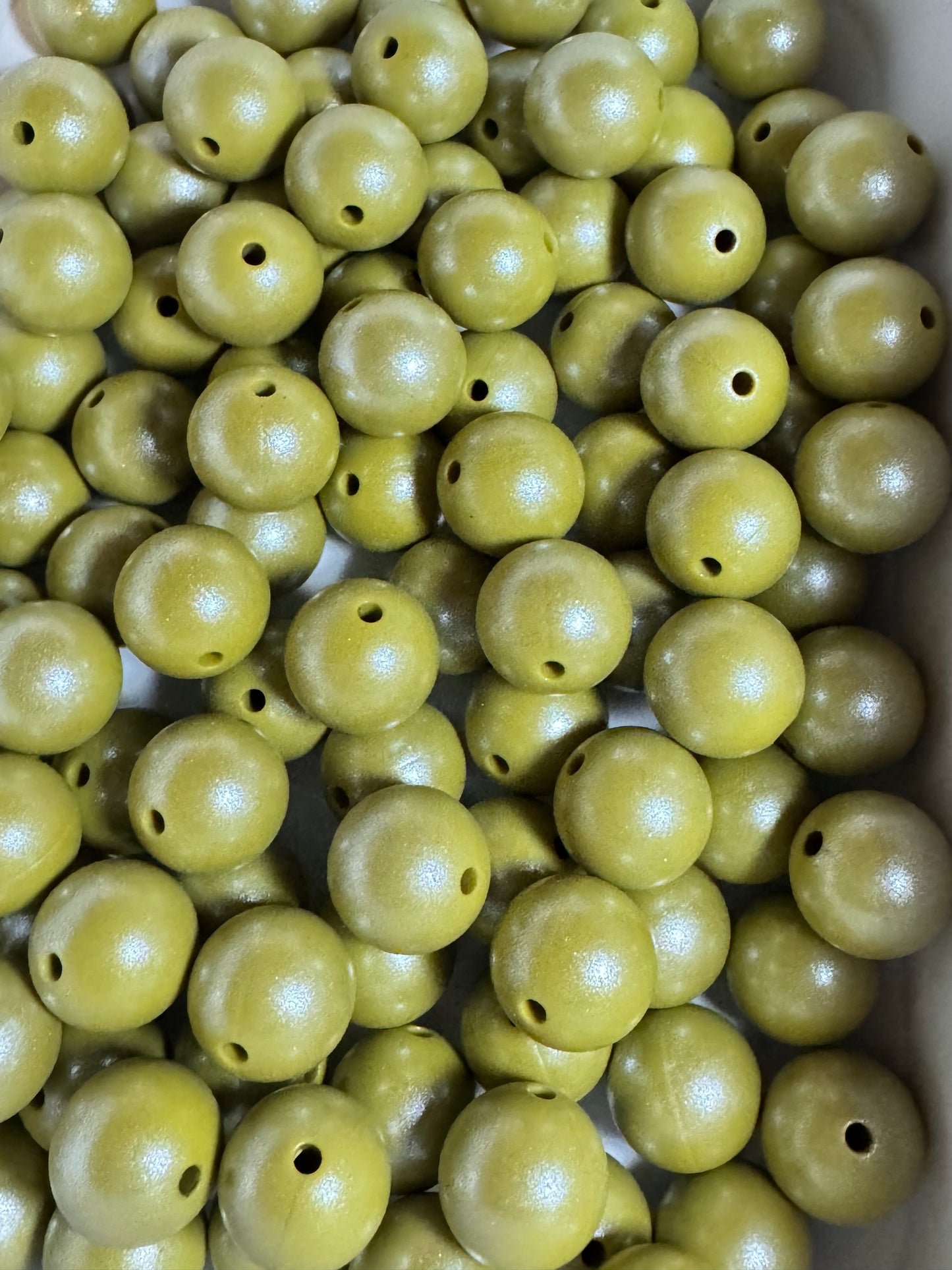 Avocado 15mm Shimmery Bead