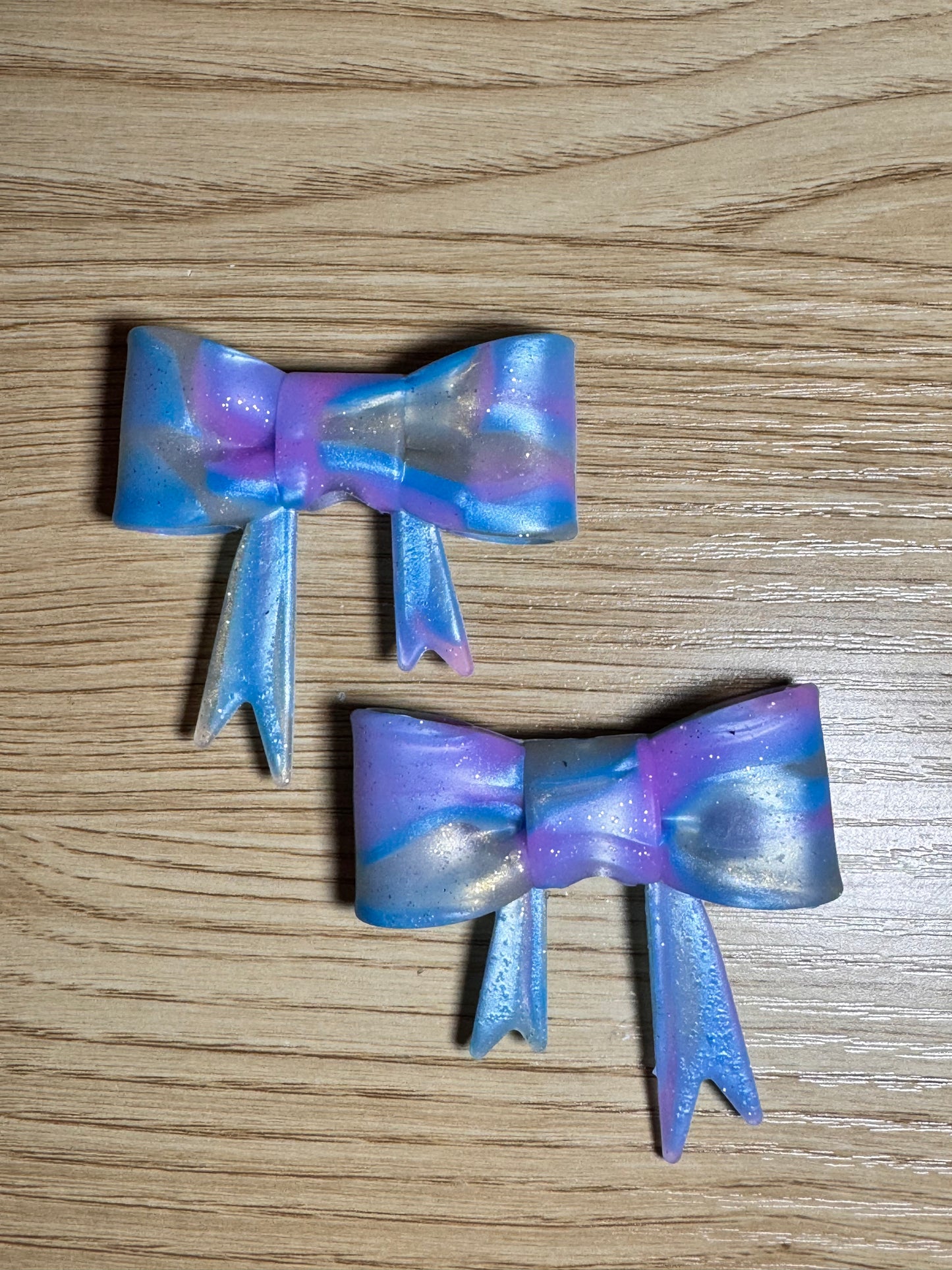 Blue and Purple Large Swirl Glitter Bow Silicone Focal