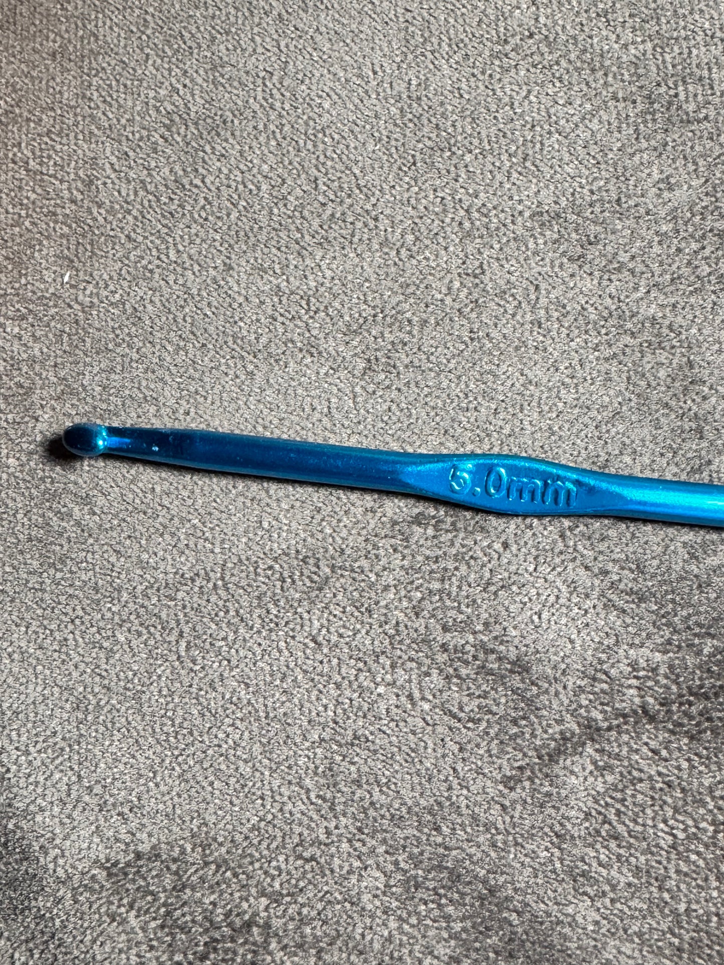5.0mm Blue Beadable Crochet Hook