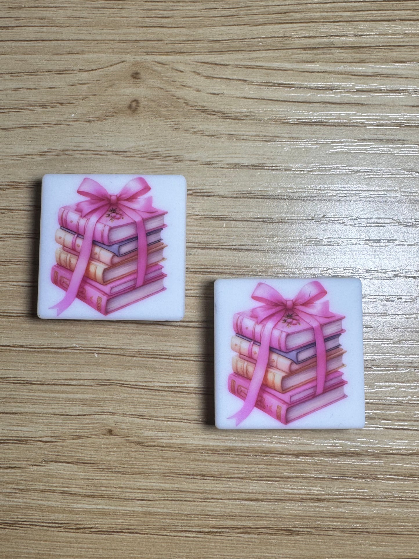 Stacked Books with Bow Printed Silicone Focal