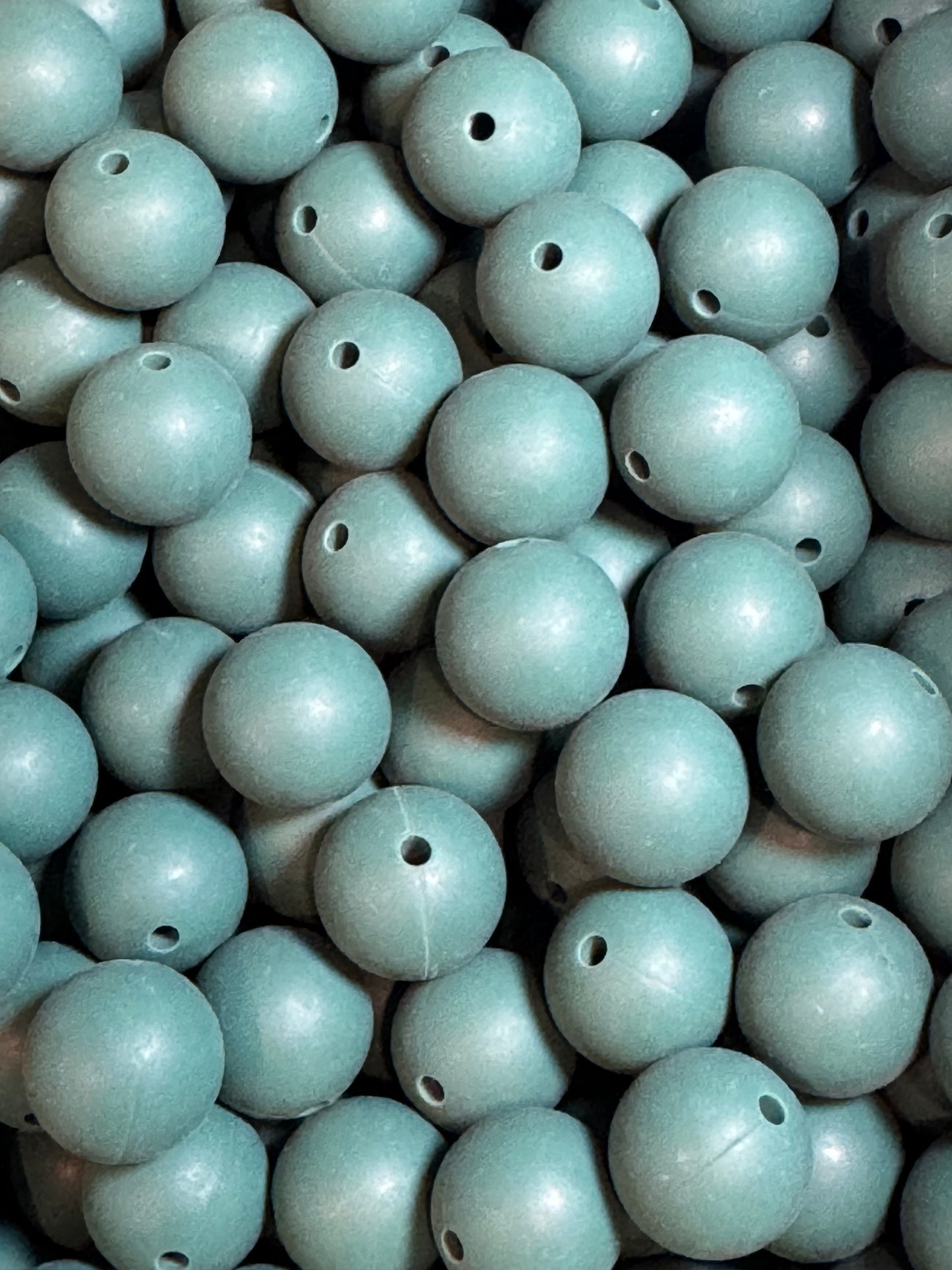 Hunter Green Custom 15mm Solid Color Silicone Bead