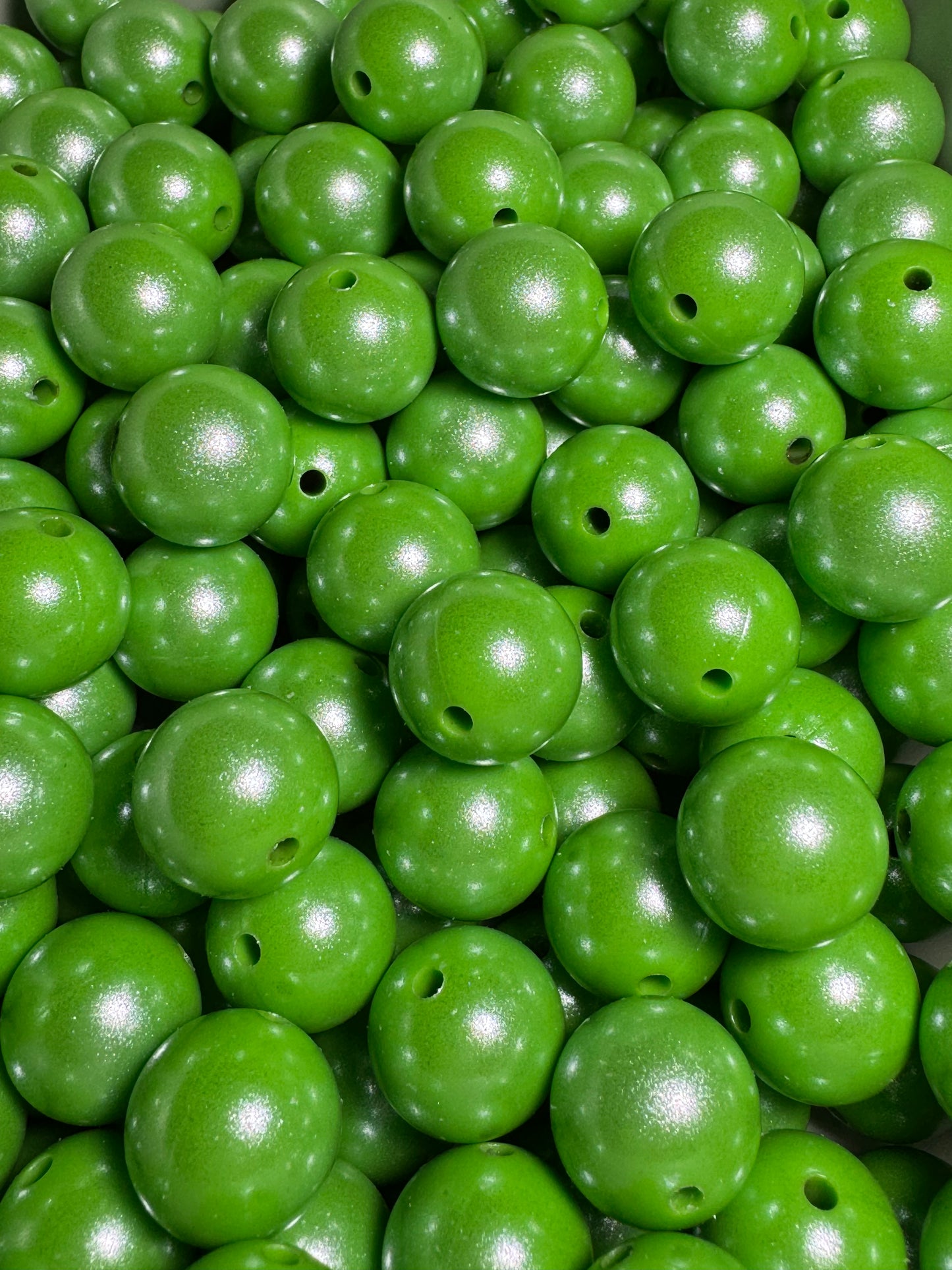 Summer Green 15mm Shimmery Bead