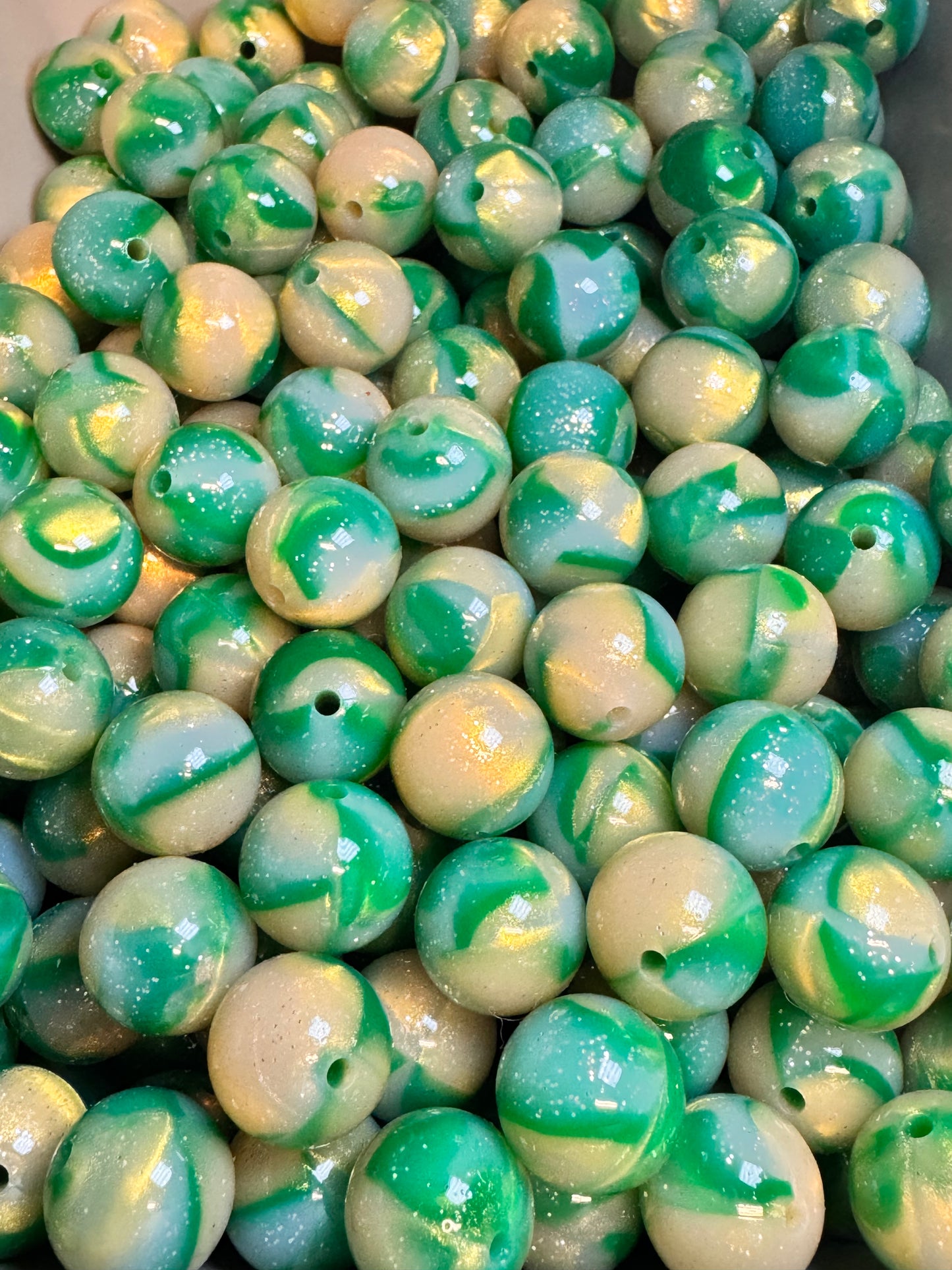 Green and Gold Swirl 15mm Jelly Silicone Glitter Bead