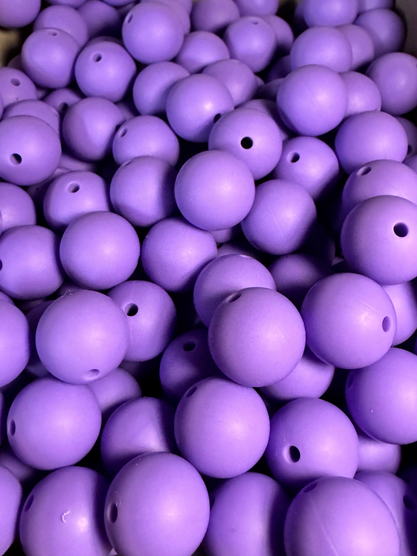 Purple Mountain Majesty 15mm Solid Color Silicone Bead