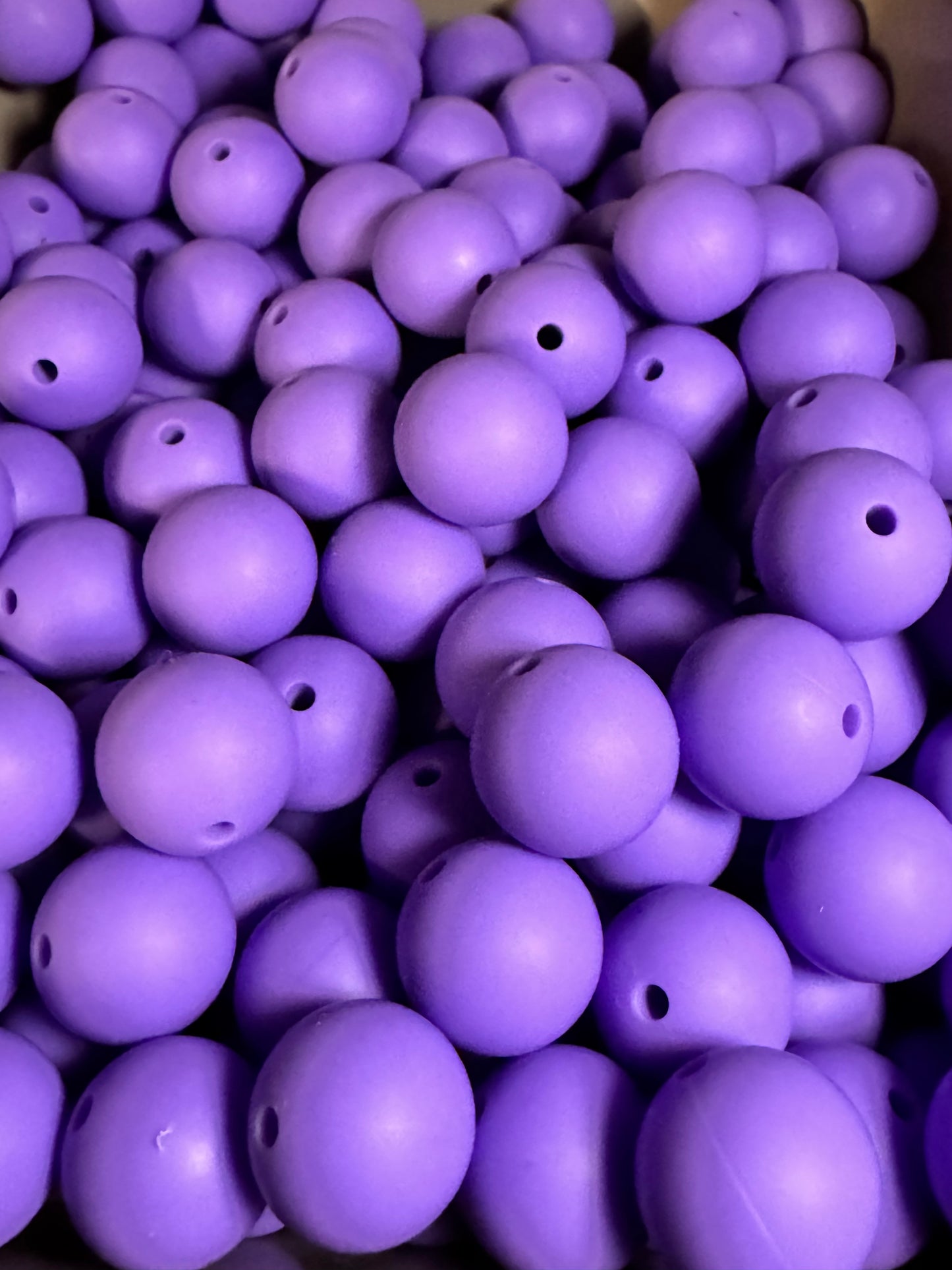 Purple Mountain Majesty 15mm Solid Color Silicone Bead