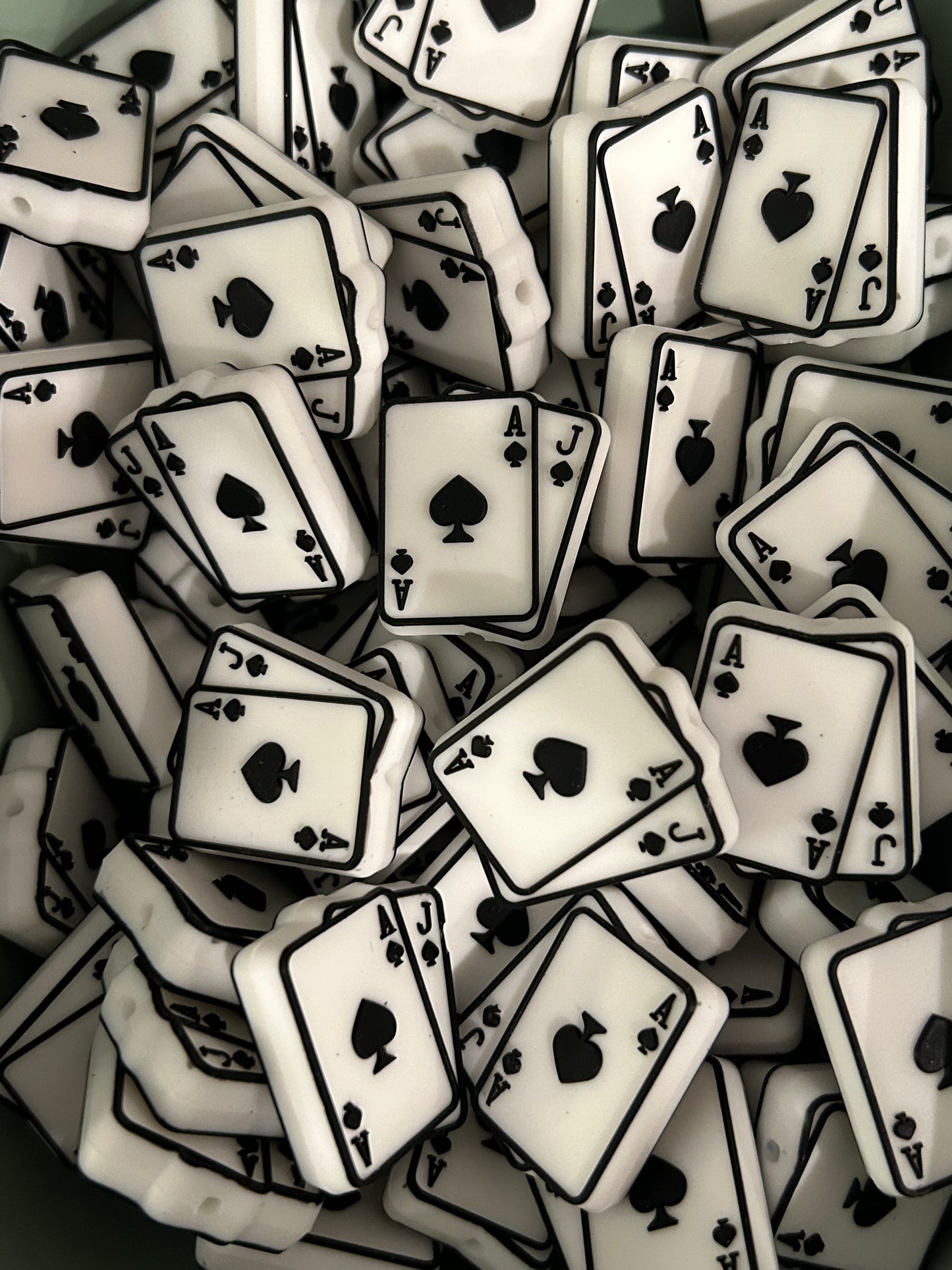 21 Card Hand Custom Silicone Focal