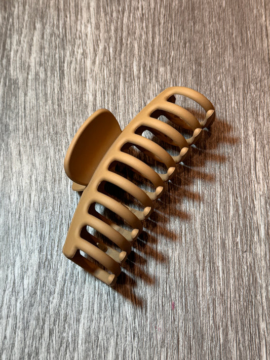 Tan Large Claw Hair Clip