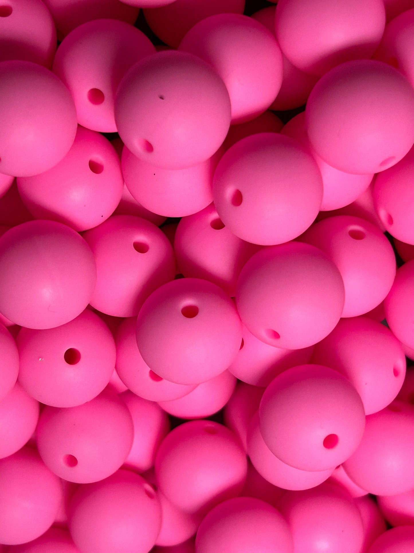 Magenta 15mm Solid Color Silicone Bead