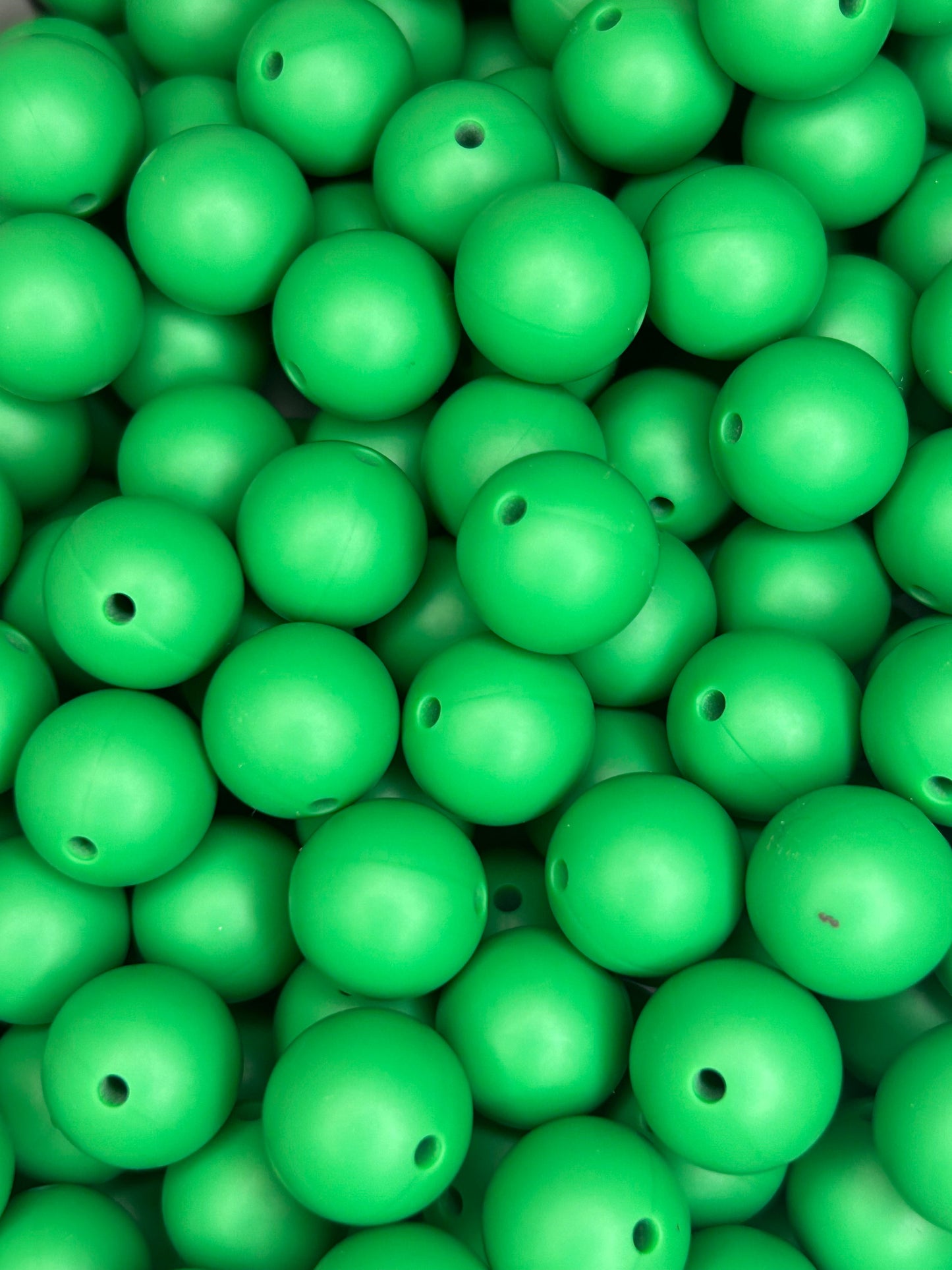 Keylime Green 15mm Solid Color Silicone Bead