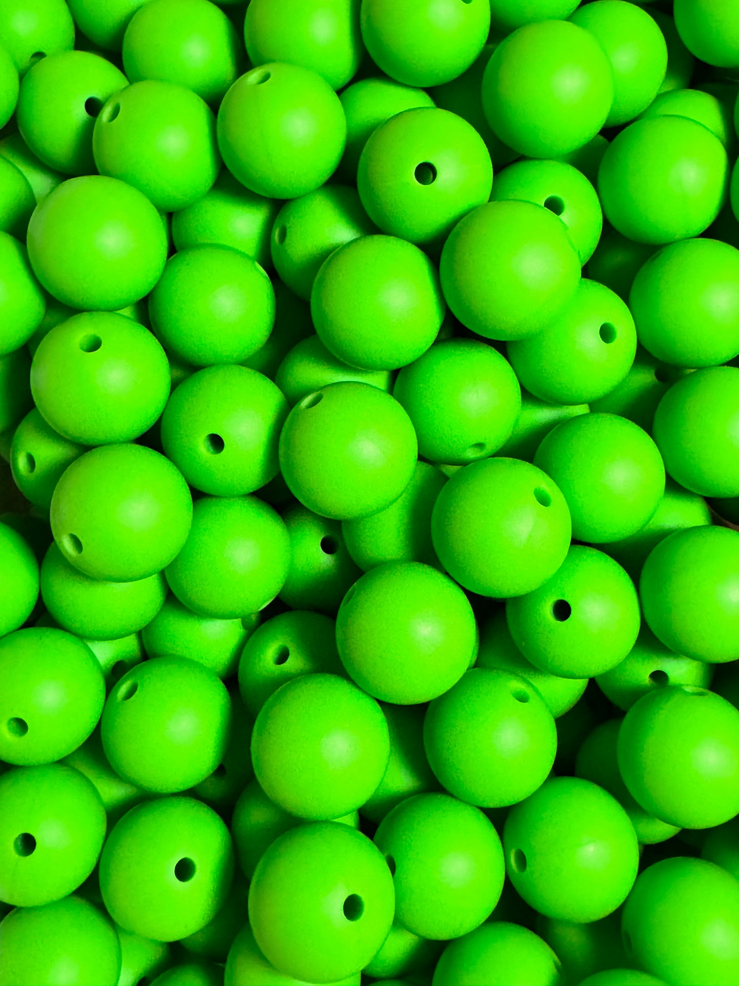 Parakeet Green 15mm Solid Color Silicone Bead