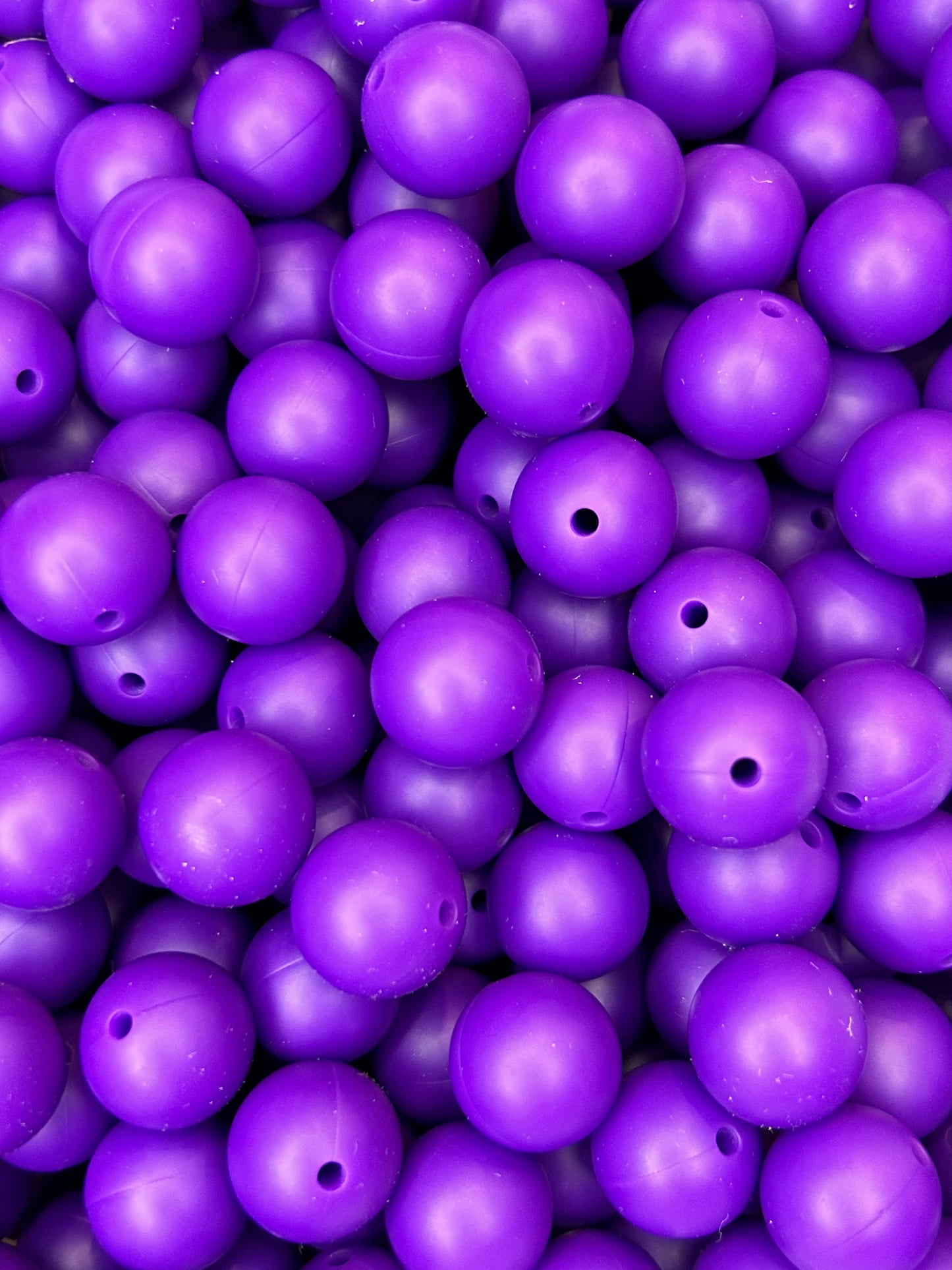 Violet 15mm Solid Color Silicone Bead