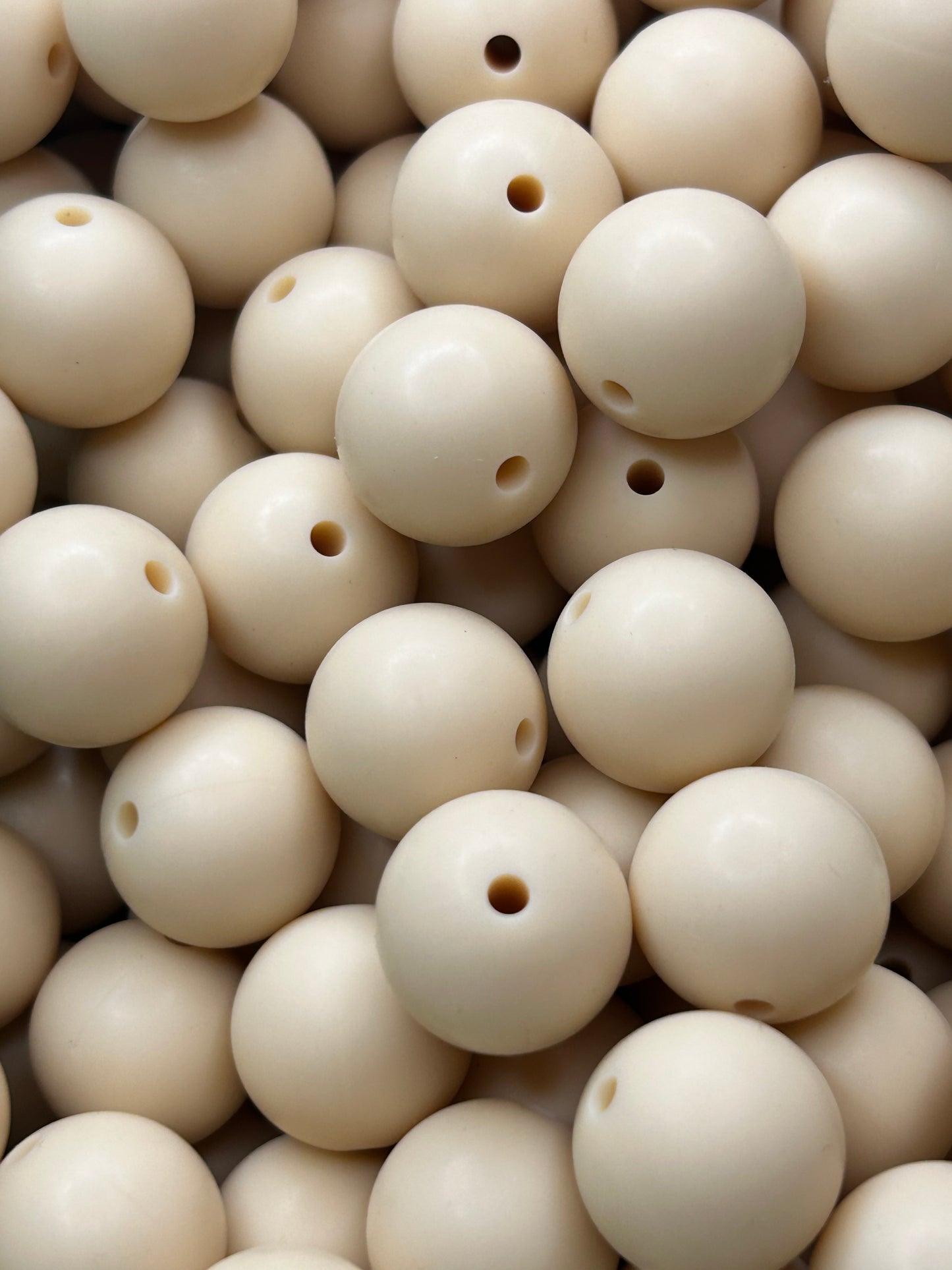 Ivory 15mm Solid Color Silicone Bead