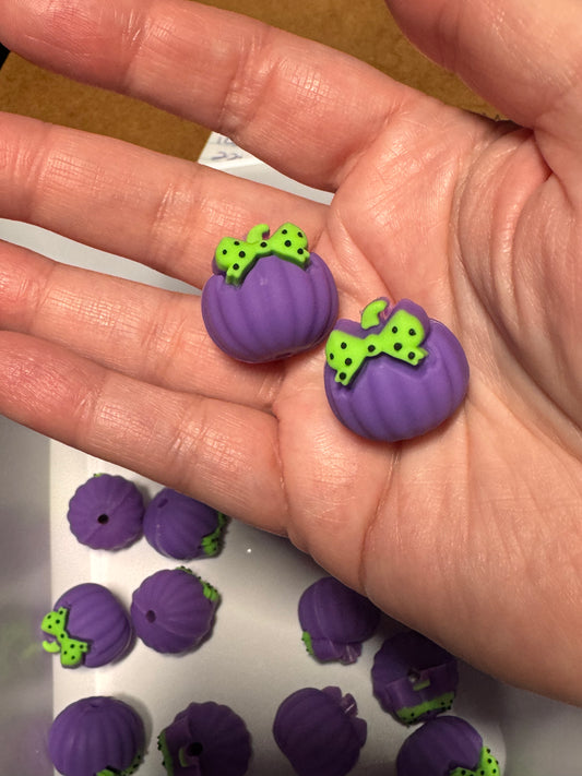 3D Purple Pumpkin with Bow Silicone Focal
