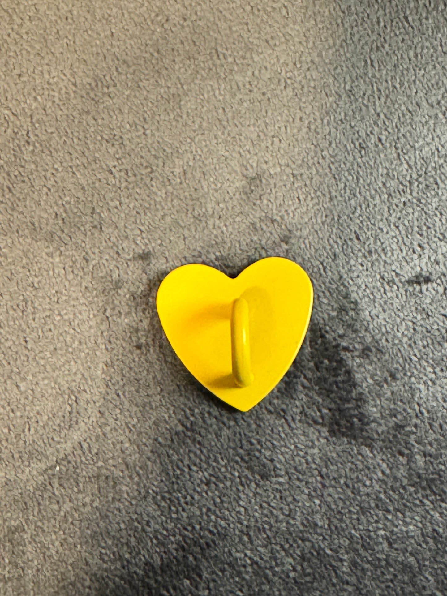 Yellow Heart Tumbler Charm Clip Holder