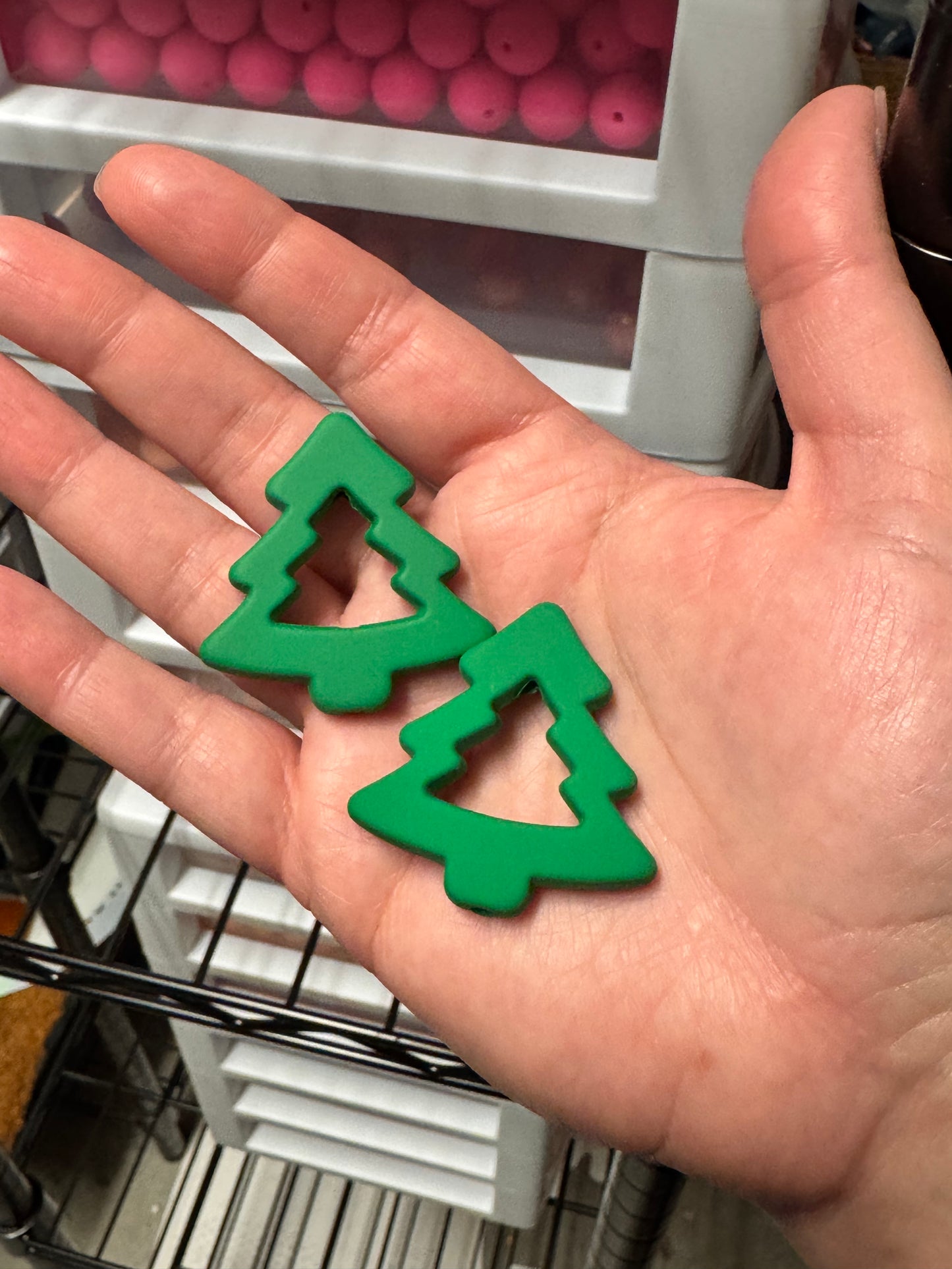 Green Acrylic Christmas Tree Bead