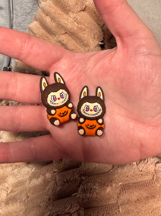 LaBu in Pumpkin 3D Glitter Silicone Focal