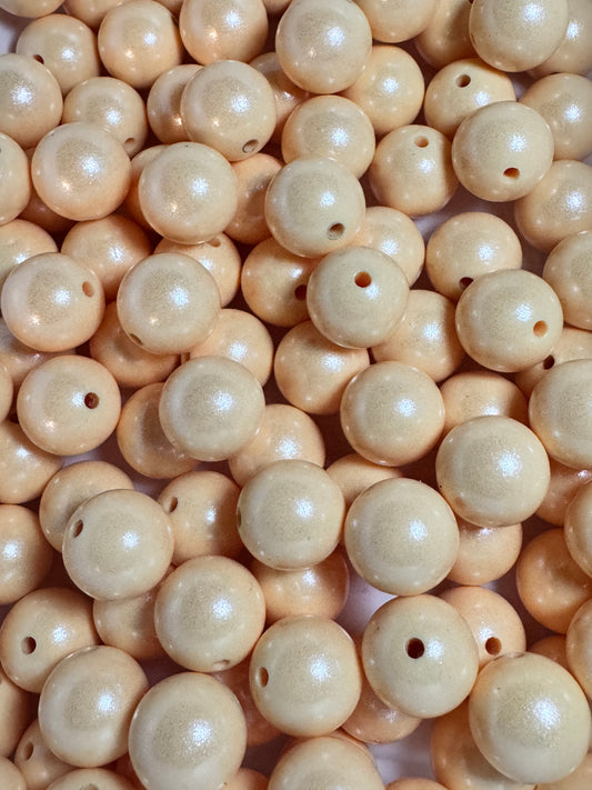 Cream 15mm Shimmery Bead