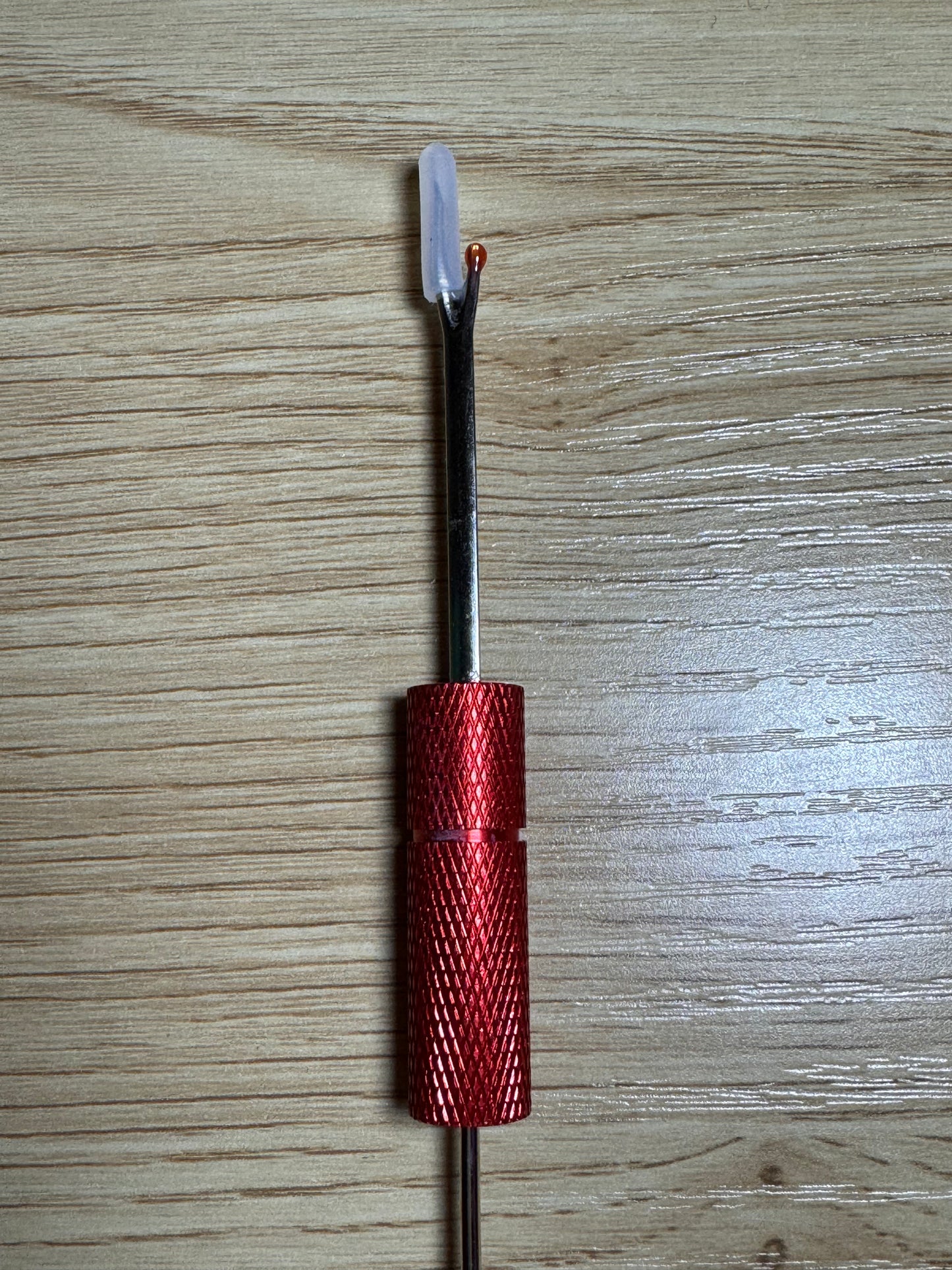 Red Beadable Small Tip Seam Rippers