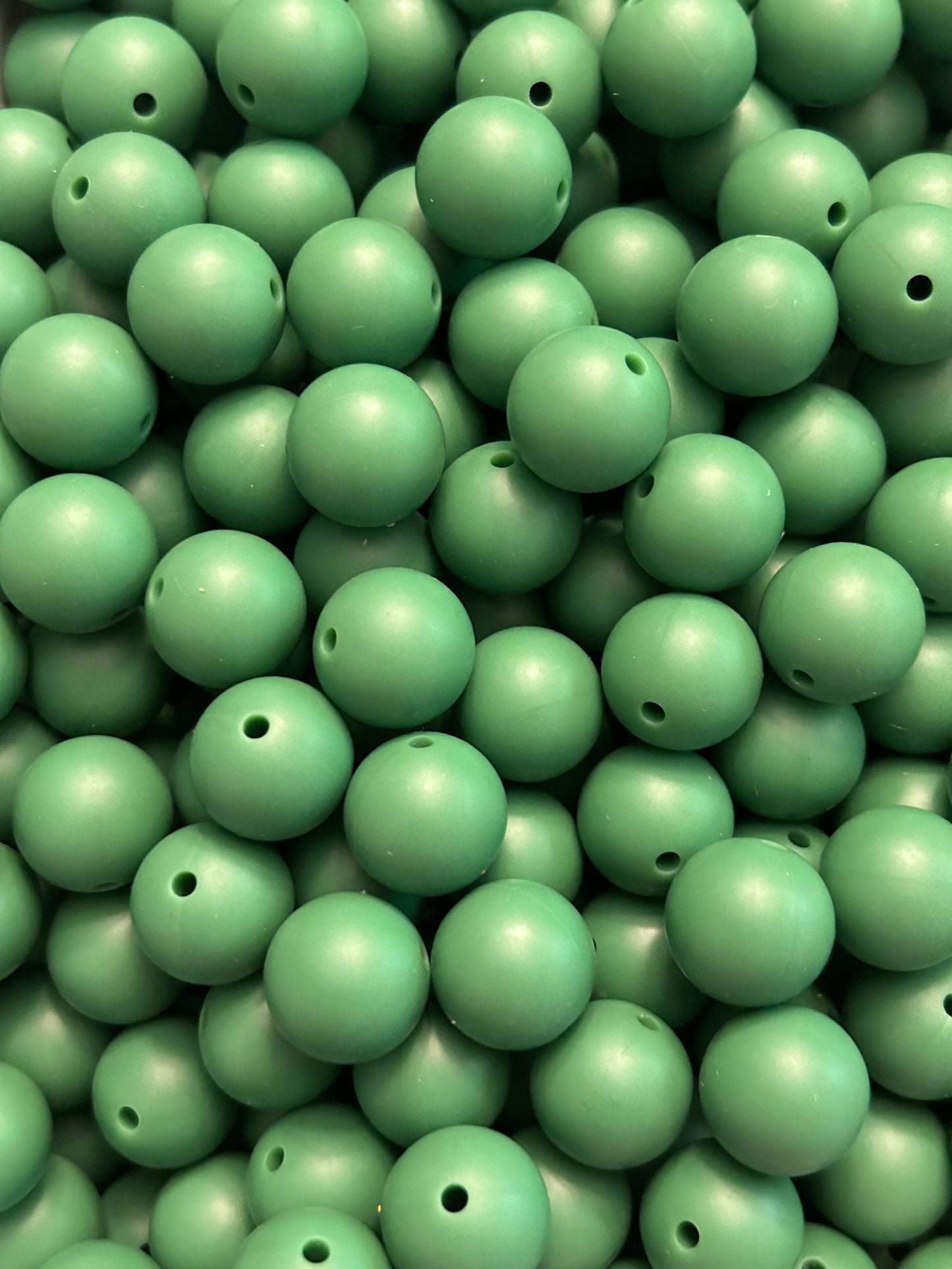 Keylime Green 15mm Solid Color Silicone Bead