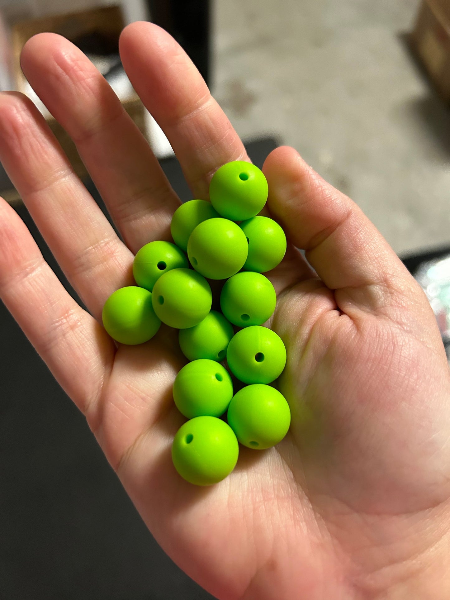 Keylime Green 15mm Solid Color Silicone Bead