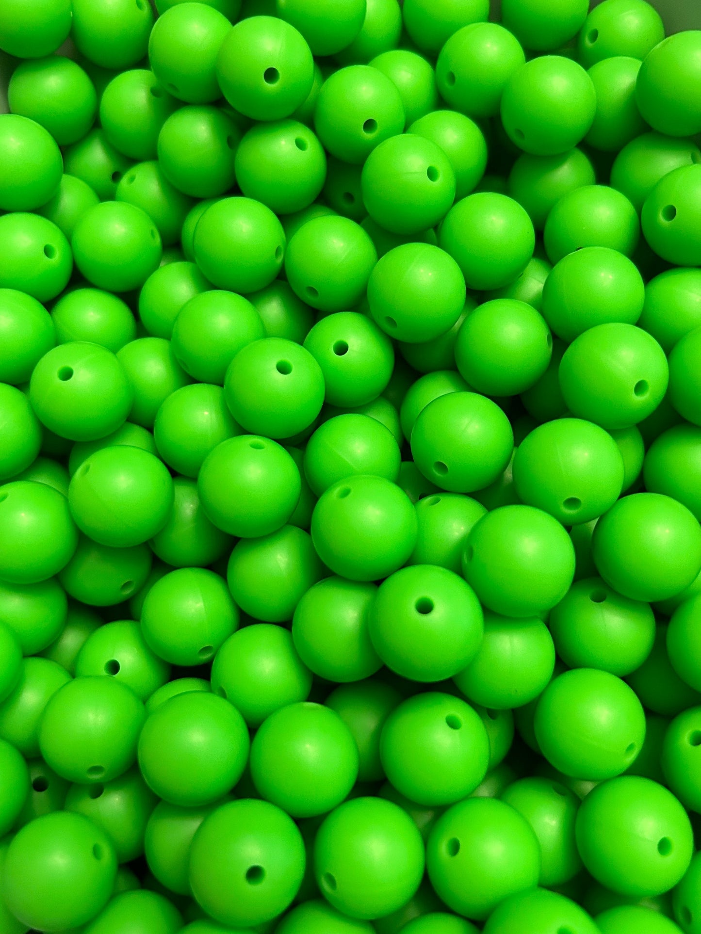 Keylime Green 15mm Solid Color Silicone Bead