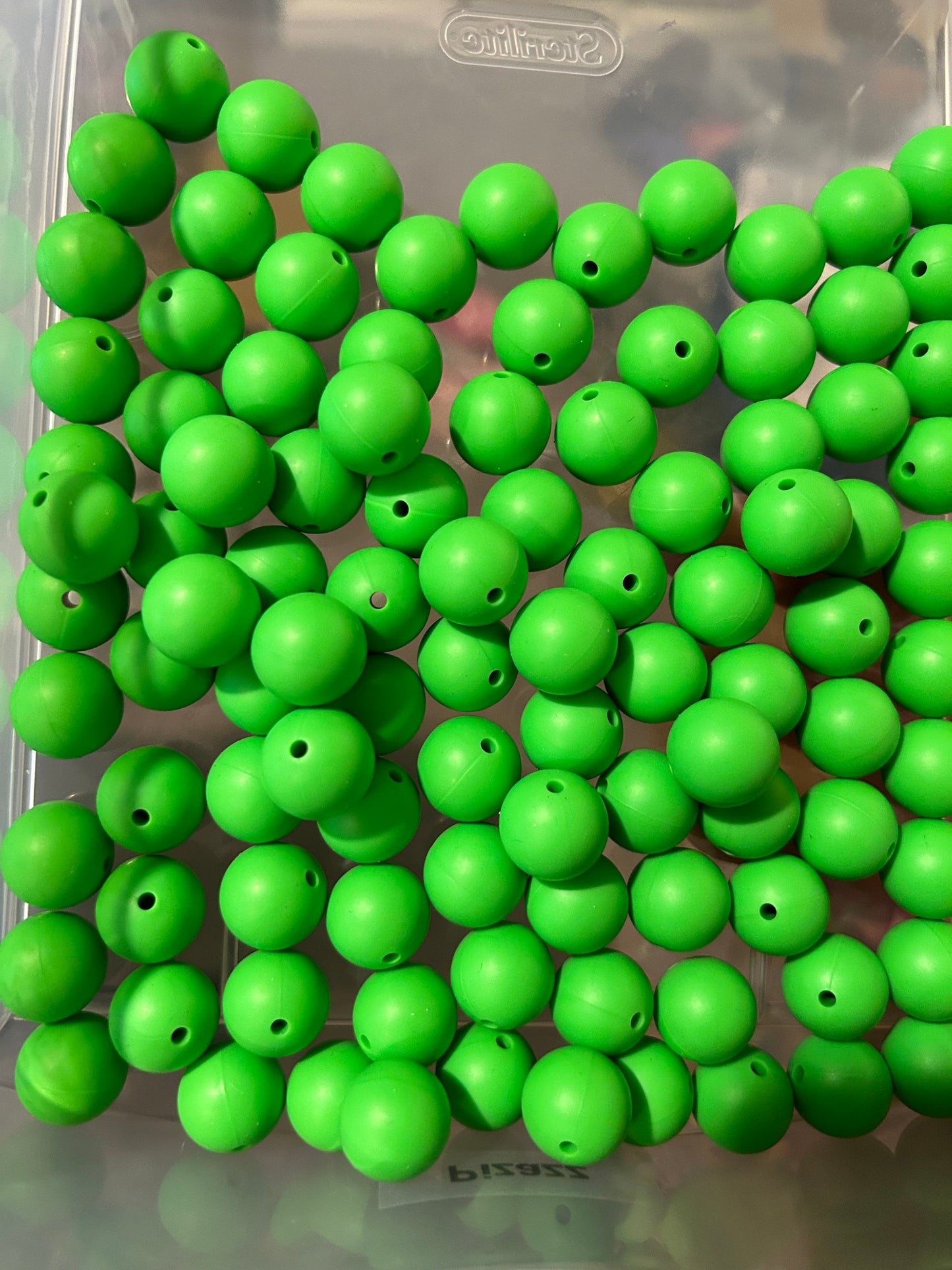 Keylime Green 15mm Solid Color Silicone Bead